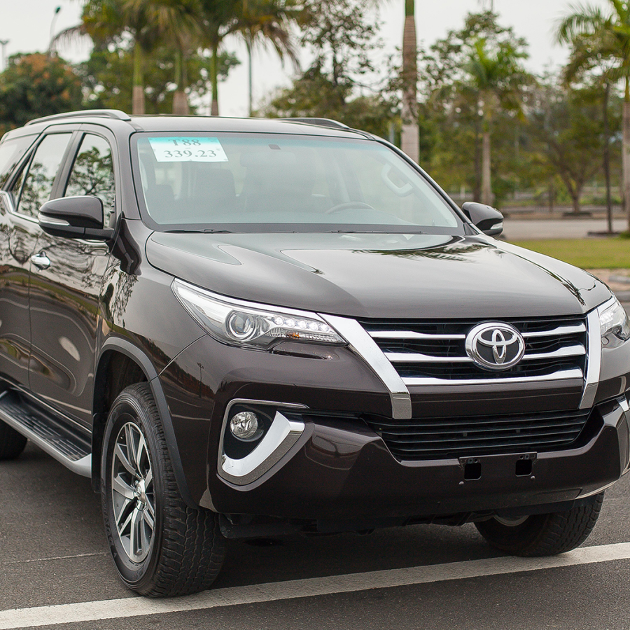 Cận Cảnh 4 Bộ Body Kit "Lột Xác" Cho Toyota Fortuner 2017: Từ Thể Thao Đến Sang Trọng