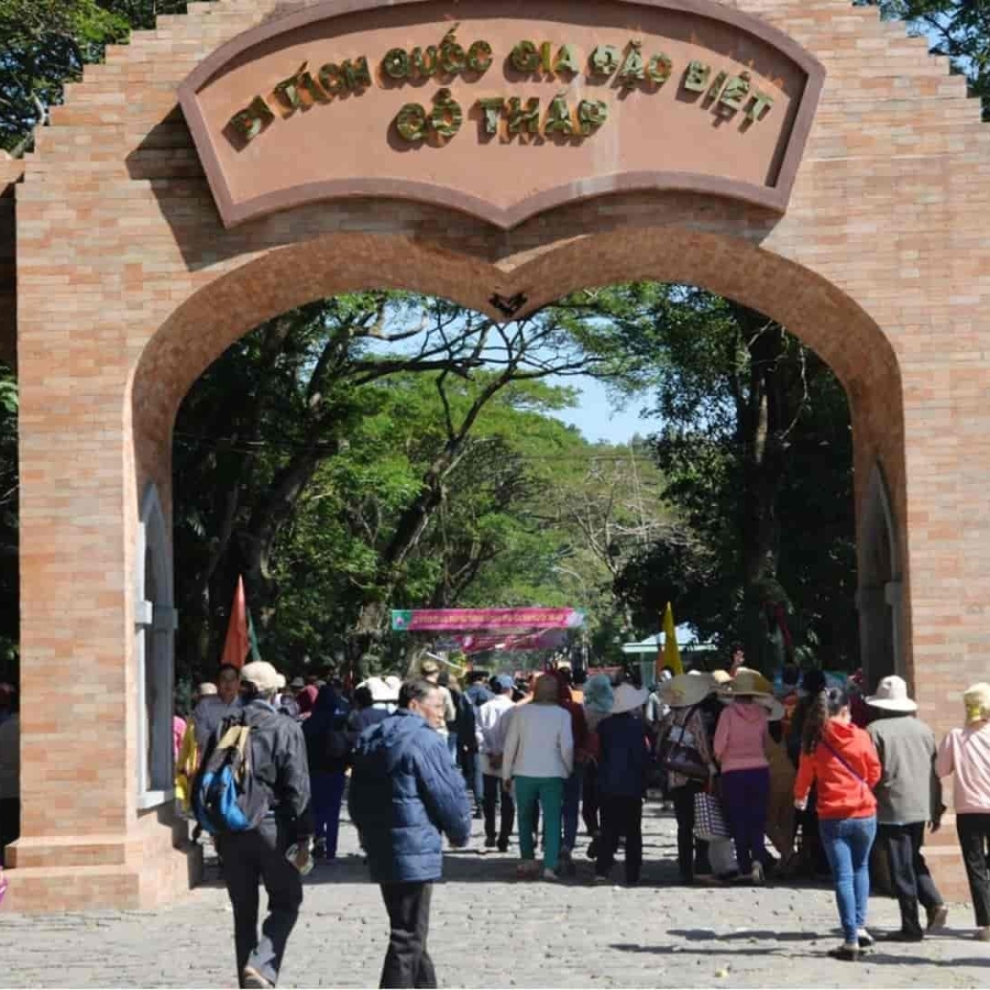 Top Địa Điểm Du Lịch Cao Lãnh – Hành Trình Về Xứ Sen Hồng Đầy Mê Hoặc